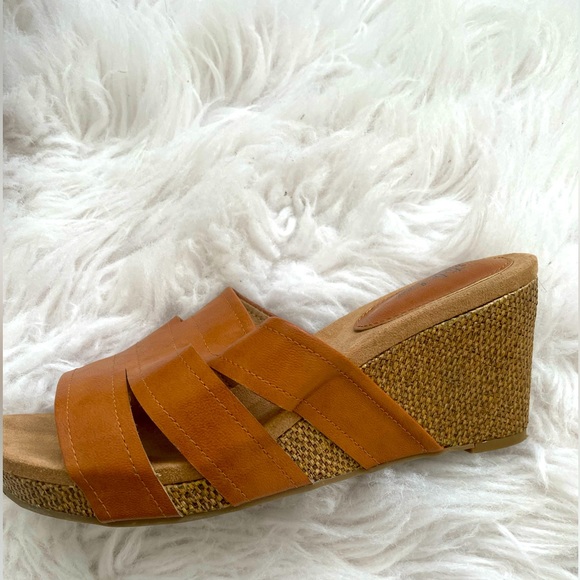Summer platform wedge heels! - Picture 2 of 2